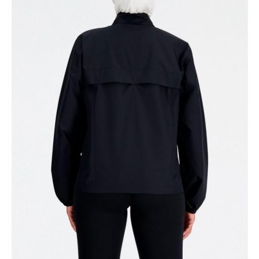 Cortavientos New Balance Sport Essentials Jacket Negro [2]
