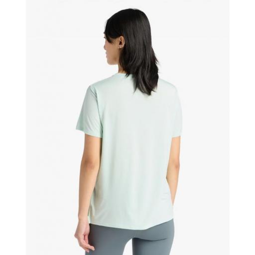 Camiseta New Balance Sport Essentials Mujer Verde [2]