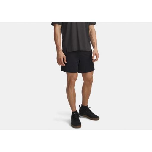 Pantalón Corto Under Armour Tech Vent 7in Negro [1]