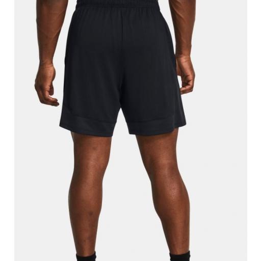 Pantalón Corto Under Armour Tech Vent 7IN Negro [1]