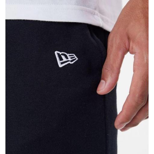 New Era Pantalón Largo Essentials Joggers Negro [1]