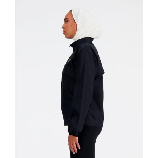 Cortavientos New Balance Sport Essentials Jacket Negro [1]