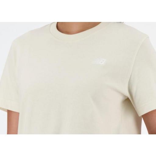 Camiseta New Balance Sport Essentials Algodón Beige [1]