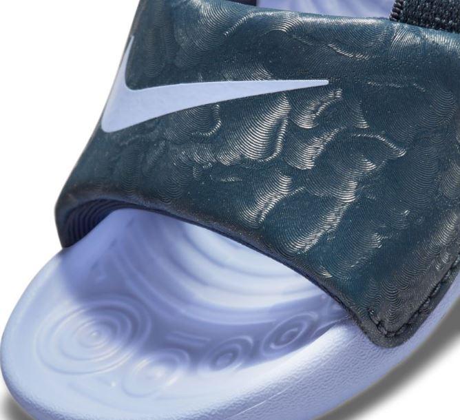 Turista Repegar Aumentar Comprar Sandalias Nike Kawa Slide TD niña pequeña morado/azul por 21,96 €