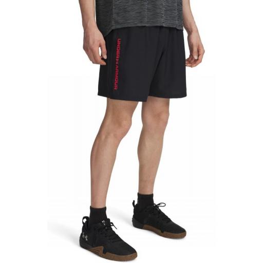 Pantalón Corto Under Armour Woven Woodmark Negro/Rojo
