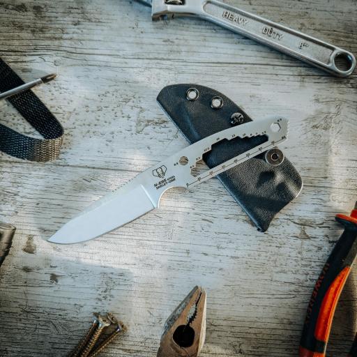 Cuchillo Skelet-One CUDEMAN Funda Kydex Negro