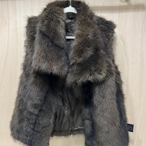 Chaleco pelo marrón 