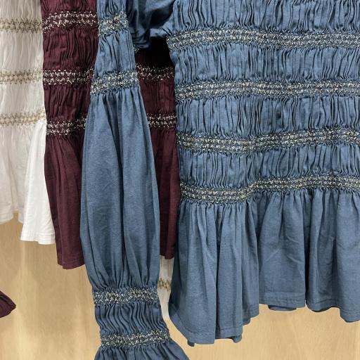 Camisa engomada detalles en dorado  [1]