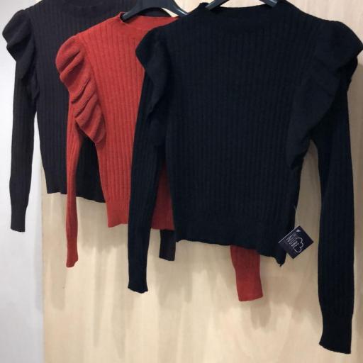 Jersey canalé volantes. [0]