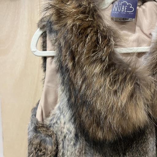 Chaleco cuello largo. [0]