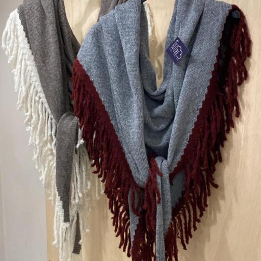 Pico flecos de lana grande bicolor