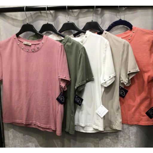 CAMISETA TACHUELAS TALLA ÚNICA
