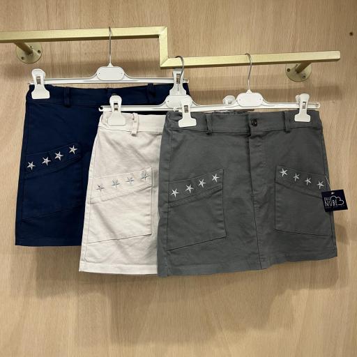 Falda vaquera estrellas bordadas 