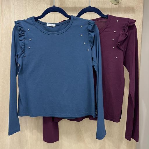 Camiseta tachas manga larga volante 