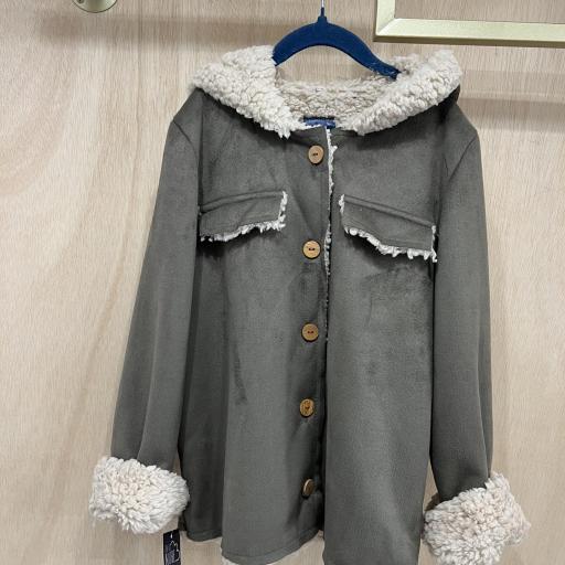 Chaqueta borreguito capucha 