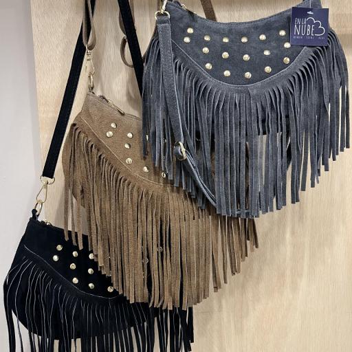 Bolso tachas antelina 
