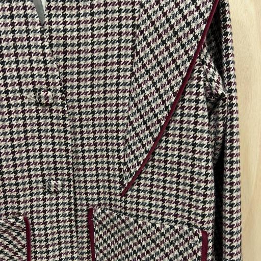 Chaqueta espiguilla burdeos