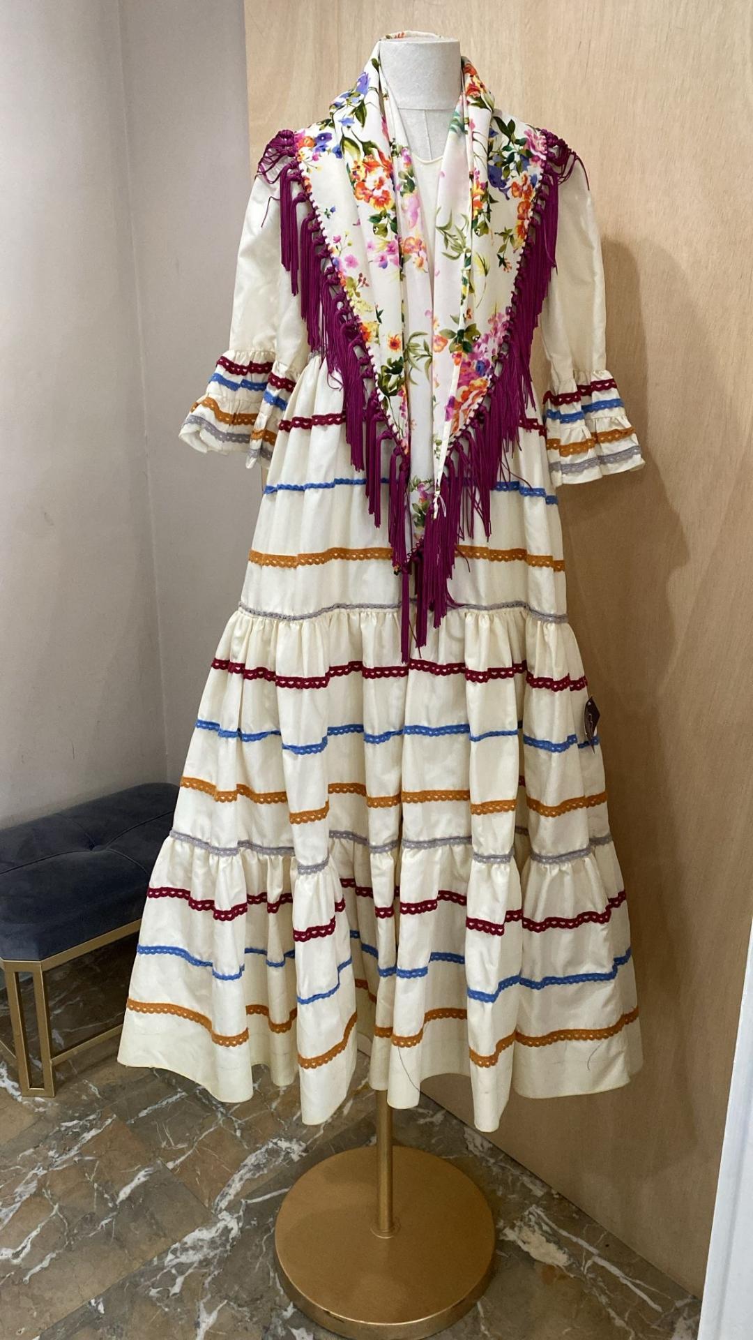 FLAMENCA VESTIDO CANASTERO BEIGE 8A