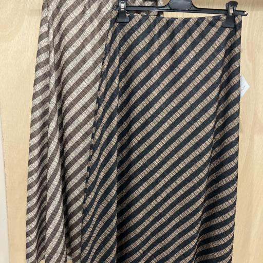 Falda rayas media capa