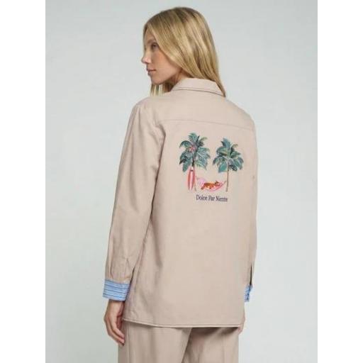 CHAQUETA BEIGE BOTONES DE COLORES, VILAGALLO PV 2026, REF. 33411 [1]