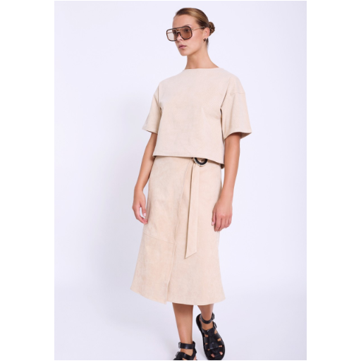 BLUSA ANTELINA TROQUELADA, SKATÏE PV 2025, REF. S05B120	REF. S05B120