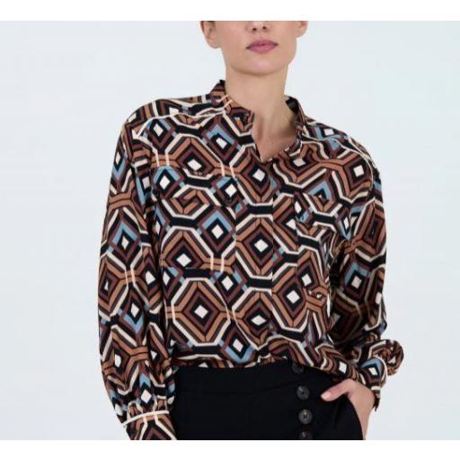 BLUSA ESTAMPADA GEOMÉTRICA, SKATÏE OI 2025-26, REF. S05B131