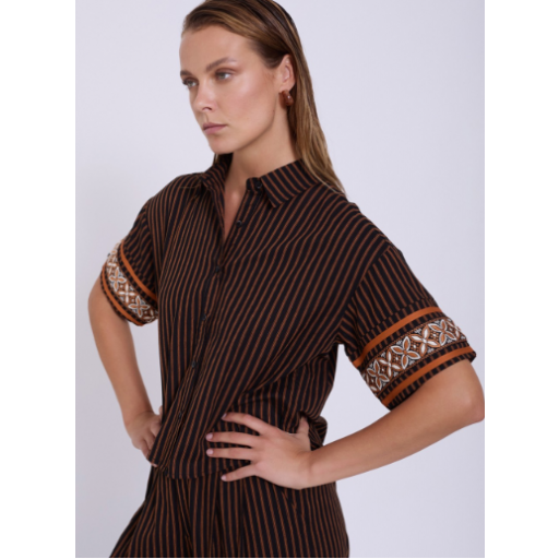 CAMISA RAYAS Y FORNITURA, SKATÏE PV 2025, REF. S05B121