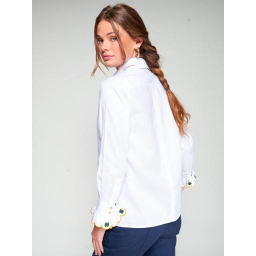 CAMISA BLANCA BORDADA ONDAS Y TRÉBOLES, VILAGALLO OI 2025-26, REF. 32662 [1]