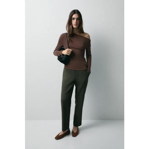 CAMISETA ASIMÉTRICA NICOLE, ESEOESE OI 2025-26, REF. 304148 [0]