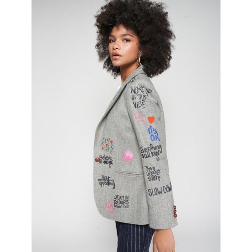 CHAQUETA HELEN GRAFFITI ESPIGA VD, VILAGALLO OI 2025-26, REF. 32808 [2]