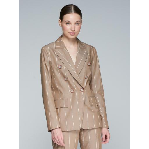 CHAQUETA CRUZADA DIPLOMATICO BEIGE, VILAGALLO PV 2025, REF. 32174