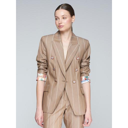 CHAQUETA CRUZADA DIPLOMATICO BEIGE, VILAGALLO PV 2025, REF. 32174 [2]