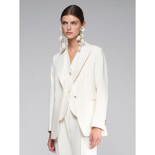 CHAQUETA CREP BLANCO, VILAGALLO PV 2025, REF. 32402