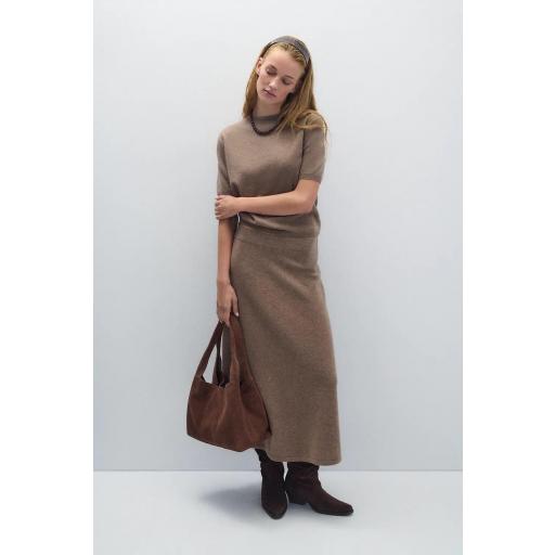 FALDA LINDA, ESEOESE OI 2026-27, REF. 305259