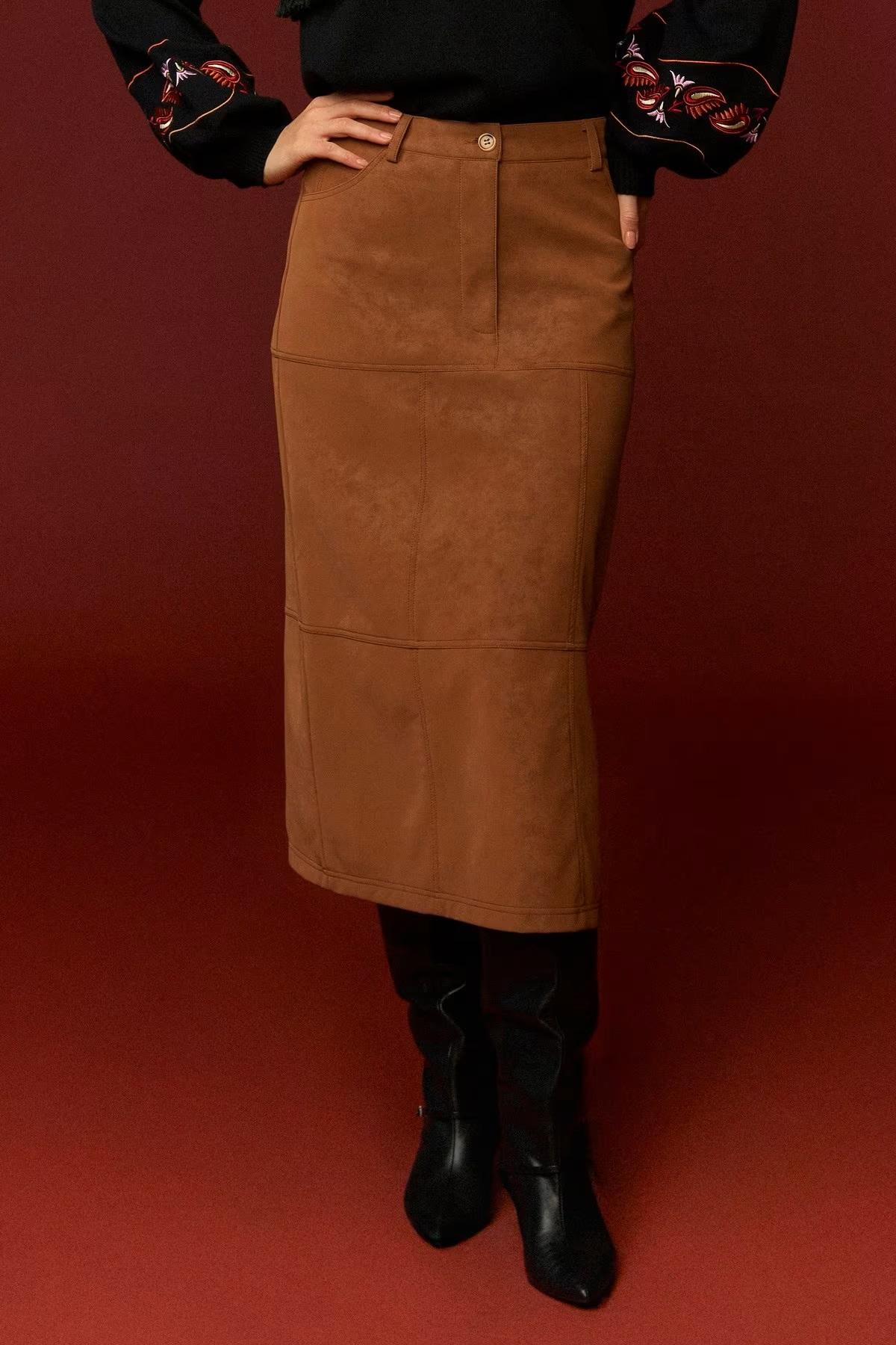 SKIRT FOX, MINUETO OI 2026-27, REF. 262100