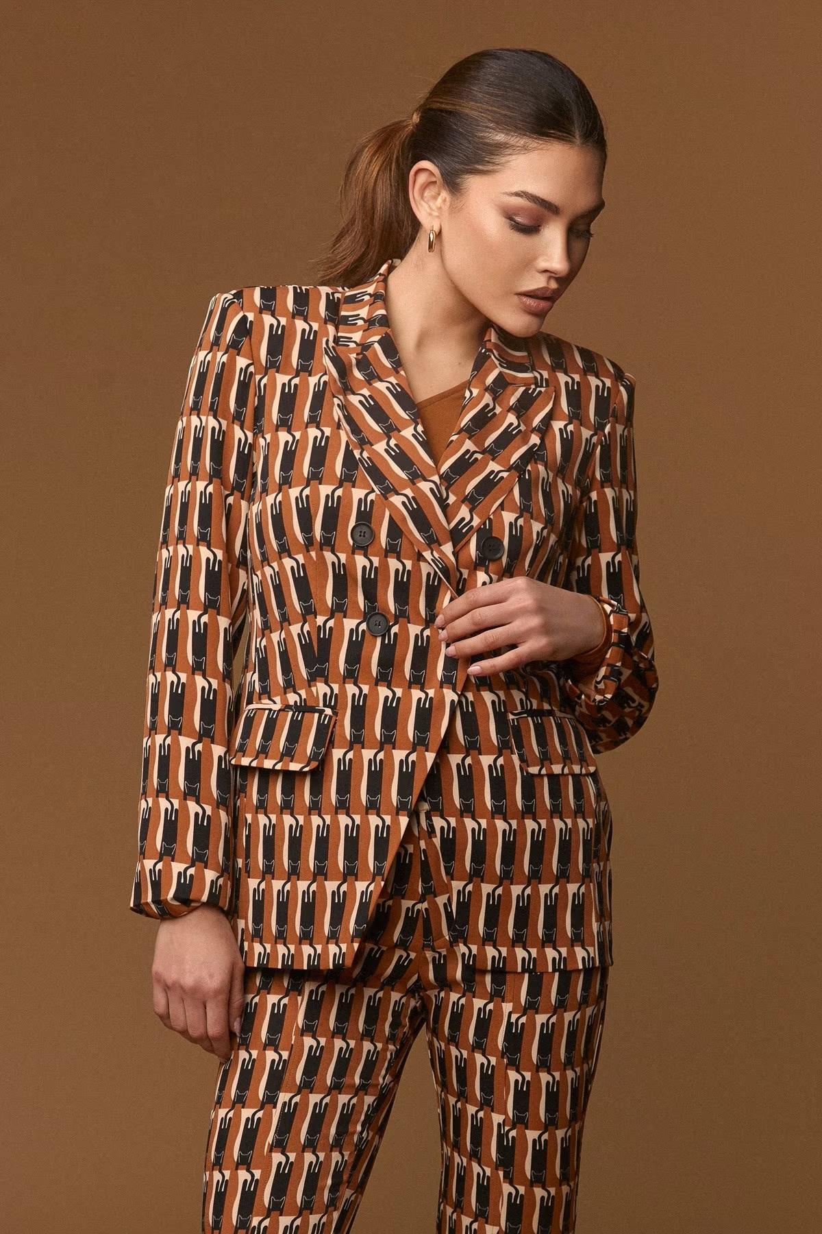 JACKET KAT, MINUETO OI 2026-27, REF. 262003