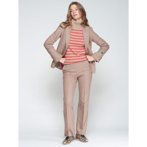PANTALÓN CARLA PUNTO DIAGONAL BEIGE, VILAGALLO OI 2025-26, REF. 32714