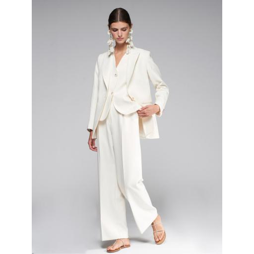 PANTALÓN CREP BLANCO, VILAGALLO PV 2025, REF. 32410