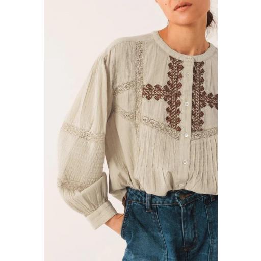 CAMISA BORDADO ÉTNICO, INDI&COLD OI 2025-26, REF. KI220 [1]
