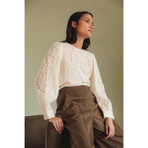 BLUSA BORDADO ROMÁNTICO, INDI&COLD 2025-26, REF. KI222 [0]