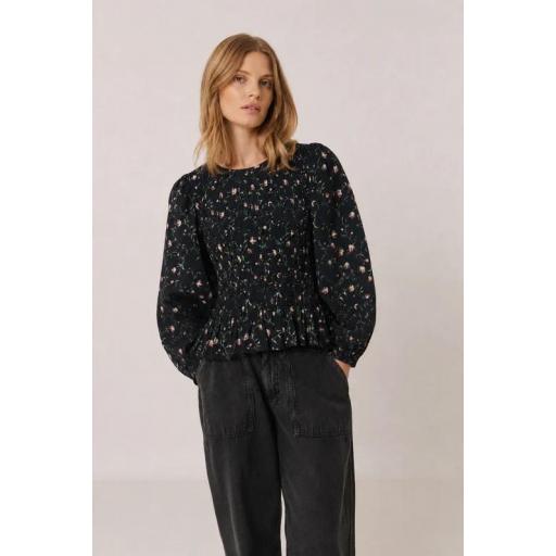 BLUSA SMOCK ESTAMPADO FLORAL INDI&COLD OI 2026-27, REF. AD102 [1]