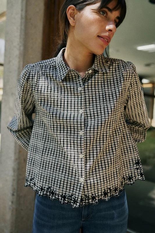 CAMISA BORDADOS CONTRASTE, INDI&COLD OI 2026-27, REF. AD133