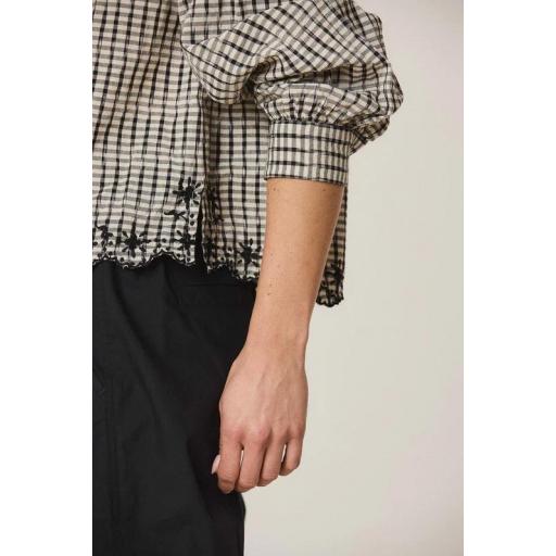 CAMISA BORDADOS CONTRASTE, INDI&COLD OI 2026-27, REF. AD133 [2]