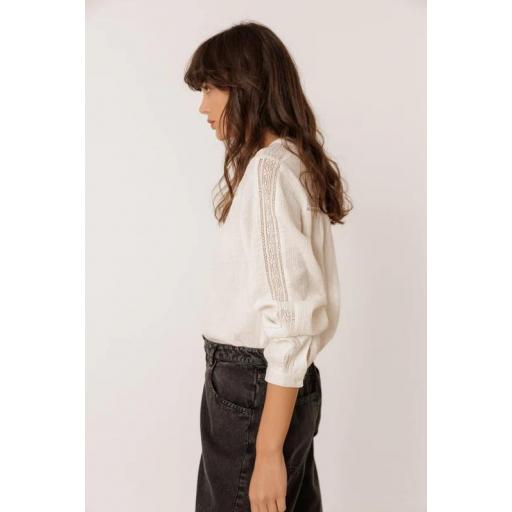 CAMISA COMBINADA CON PUNTILLAS, INDI&COLD OI 2026-27, REF. BK450 [1]