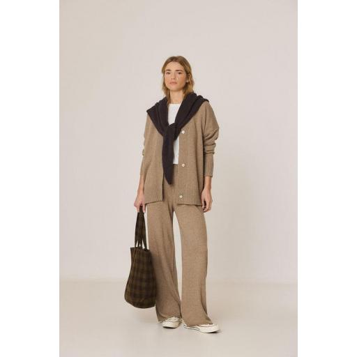 PANTALÓN CROP CON CASHMERE, INDI&COLD OI 2026-27, REF. MO541 [0]