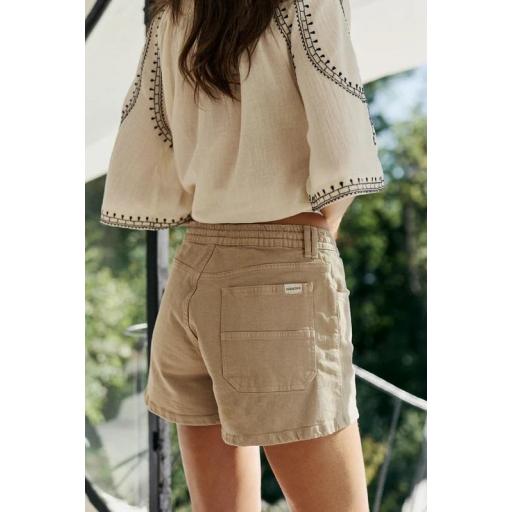 SHORT CINTURA ENGOMADA CORDÓN, INDI&COLD PV 2026, REF. BB262 [2]