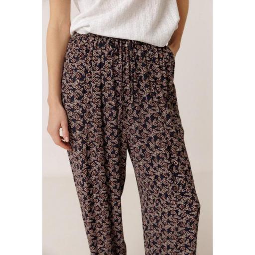 PANTALÓN ESTAMPADO FLUIDO, INDI&COLD PV 2026, REF. MI143 [3]