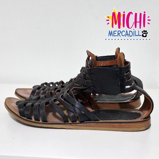 Sandalias de tiras Mustang [1]
