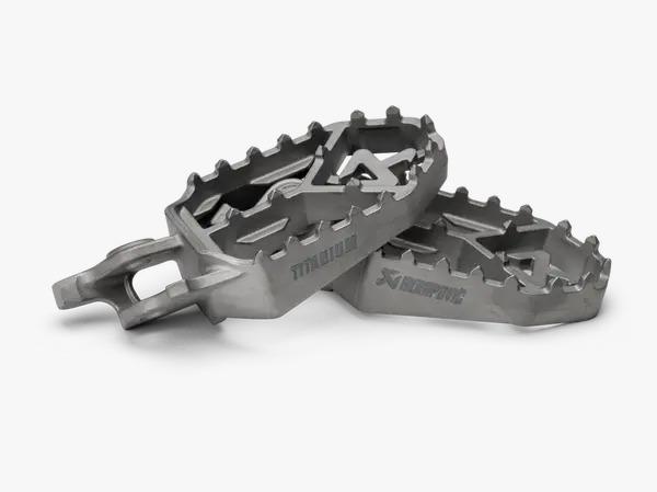 Estriberas de titanio Akrapovic para HONDA AFRICA TWIN 2018 - ...