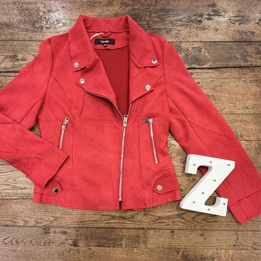 Cazadora Z5⭐️ TEEN&MUMU